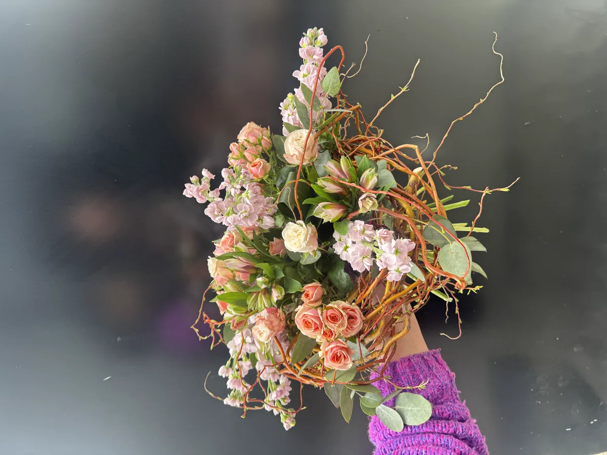 Elegancki bukiet róż — kwiaciarnia Gorzów Wielkopolski