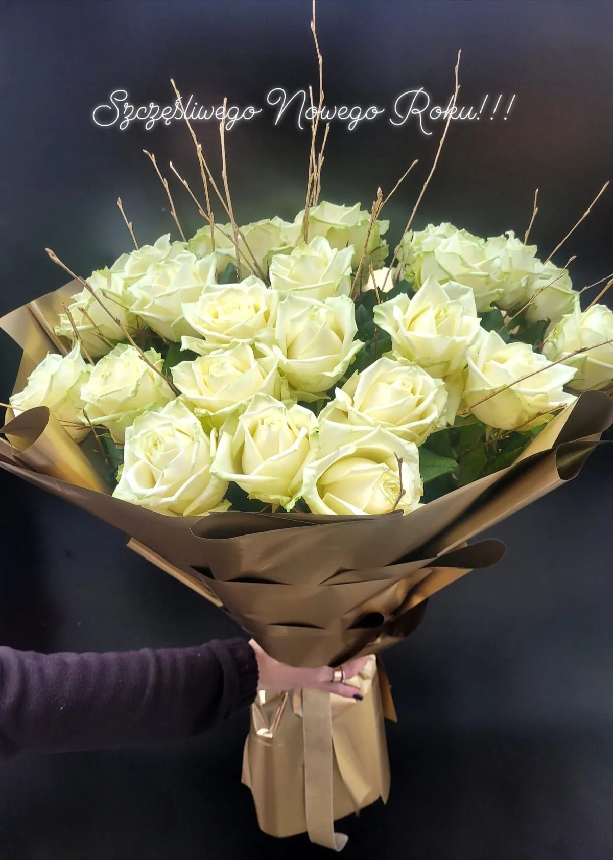 Bukiet białych róż — eleganckie kwiaty na prezent, kwiaciarnia Gorzów